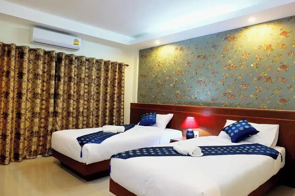 Deluxe Double room with balcony twin beds