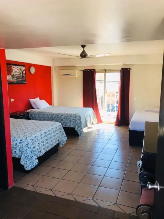 Standard Quintuple room with ocean view
