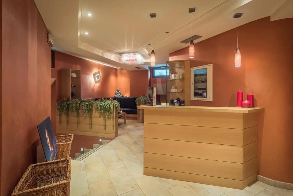 Hotel photo 1