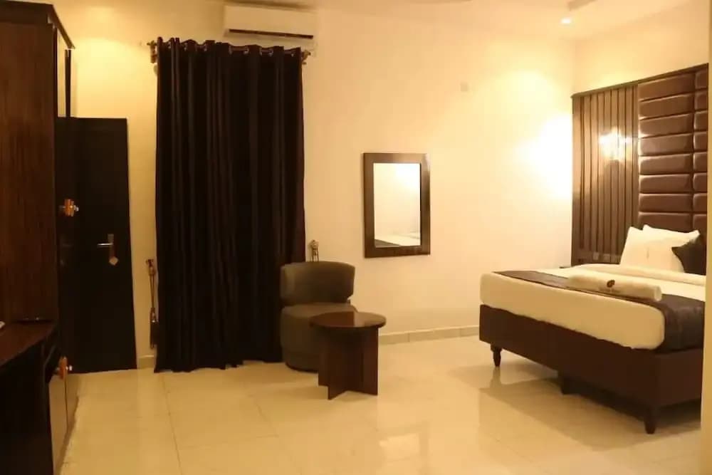 Hotel photo 8