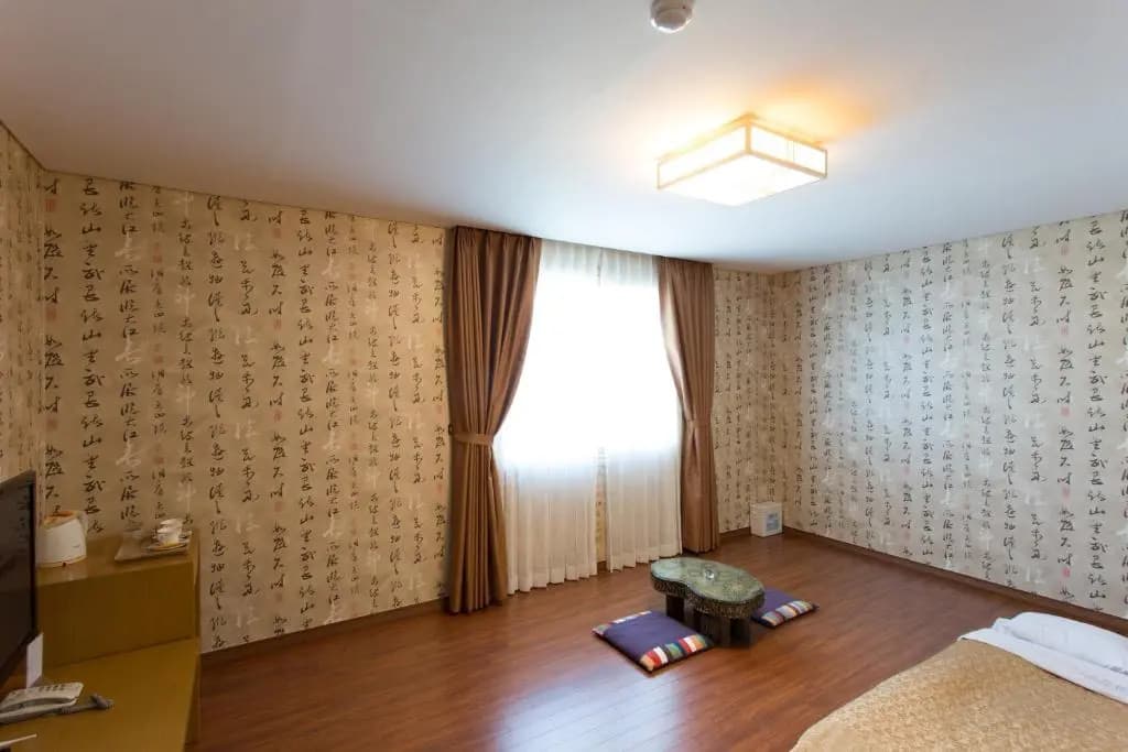 Standard Family room