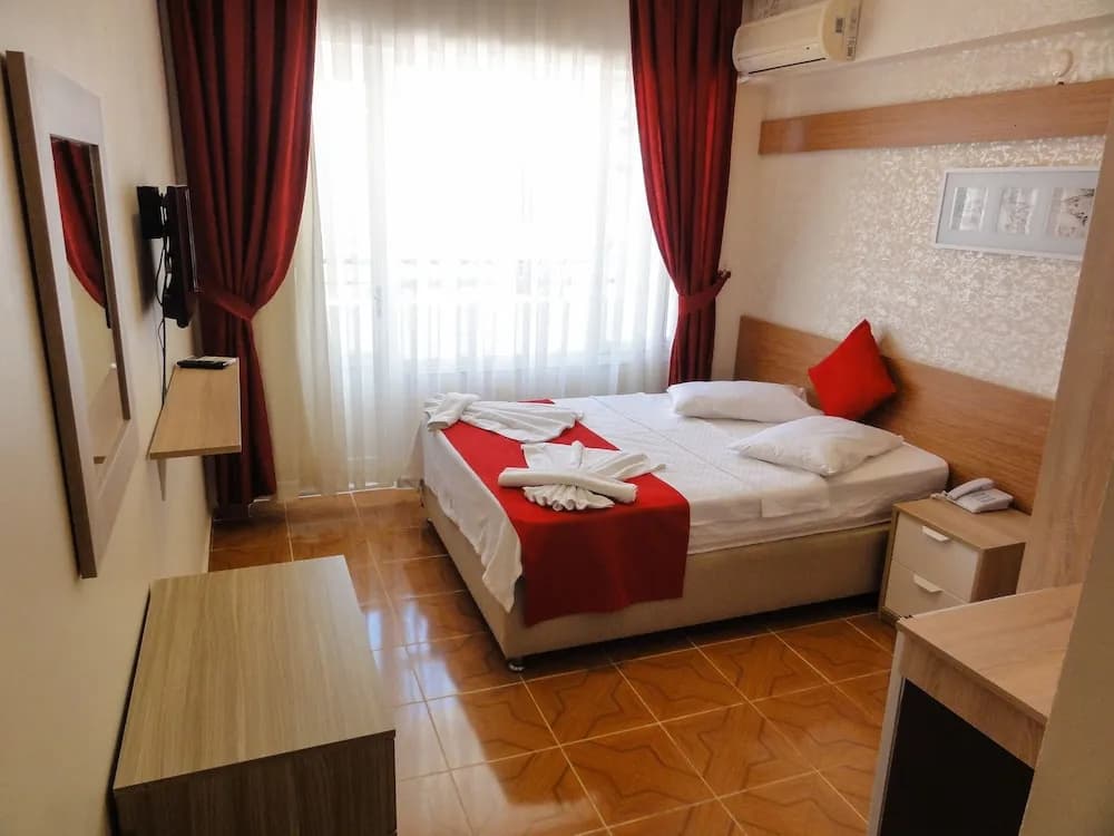 Standard Double room with balcony full double bed