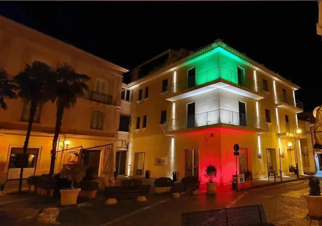 Hotel photo 1