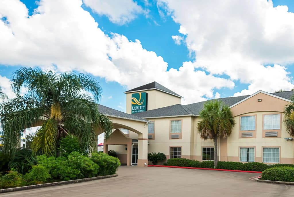 Hotel photo 1