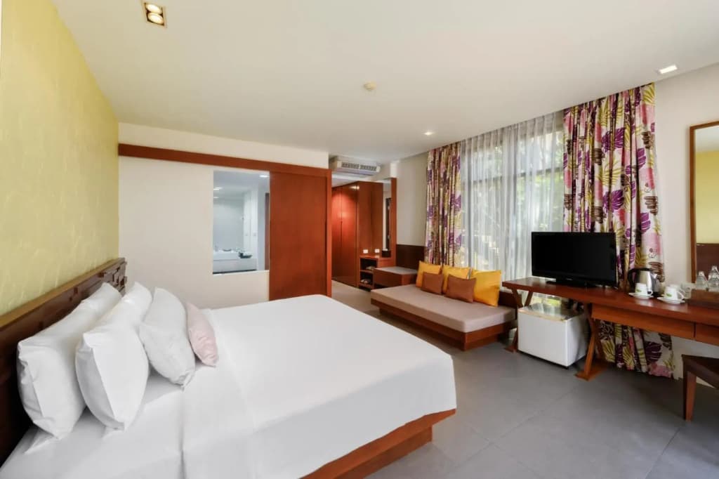 Hotel photo 11