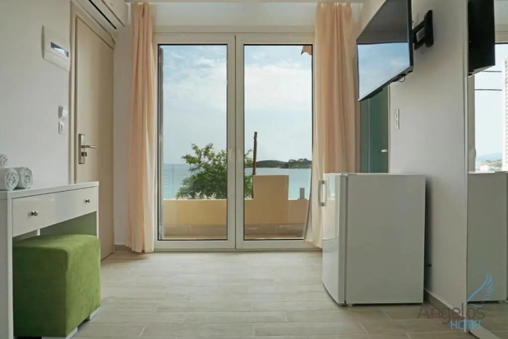 Standard Double room with sea view full double bed