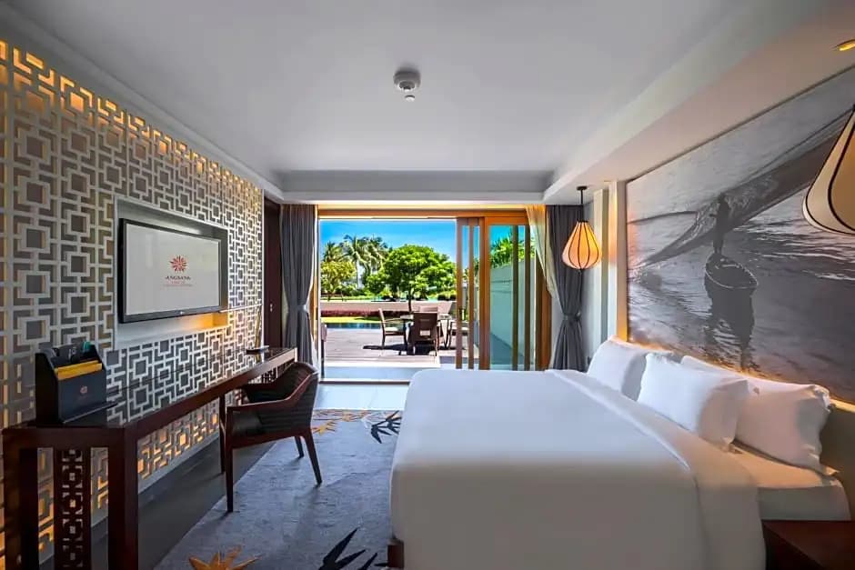 1 Bedroom Double Suite full double bed