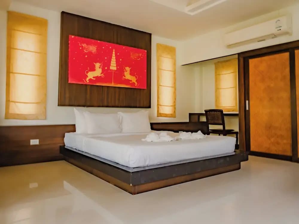 Deluxe Double Bungalow with balcony and with garden view full double bed