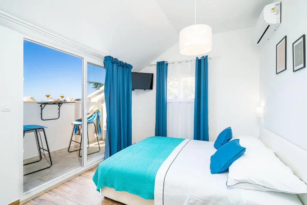 Standard Double room full double bed
