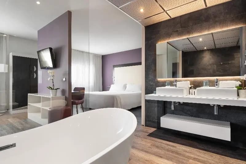 Superior Premium Double room full double bed