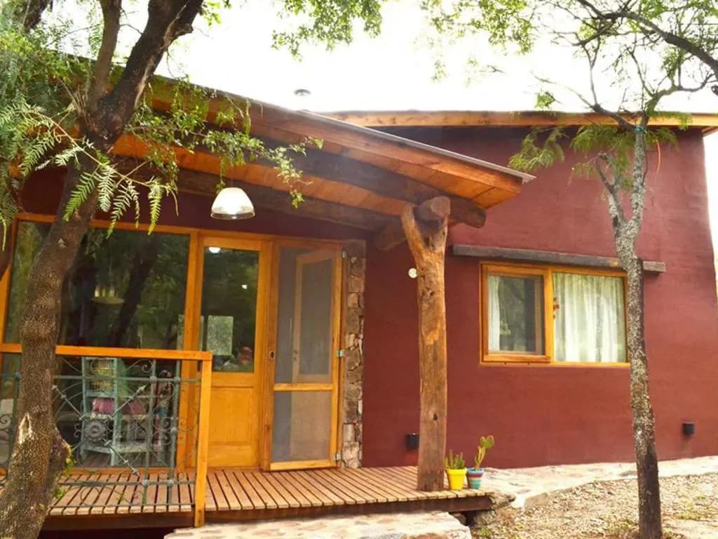 2 Bedrooms Cottage