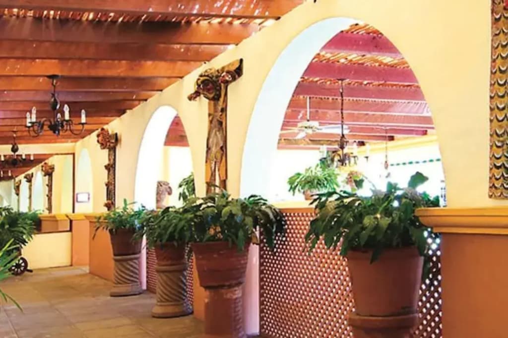 Hotel photo 1