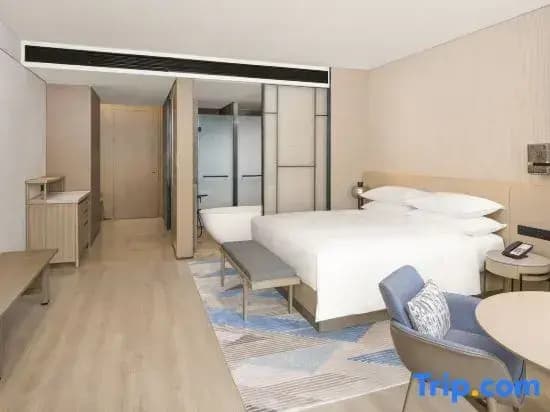 Premier room