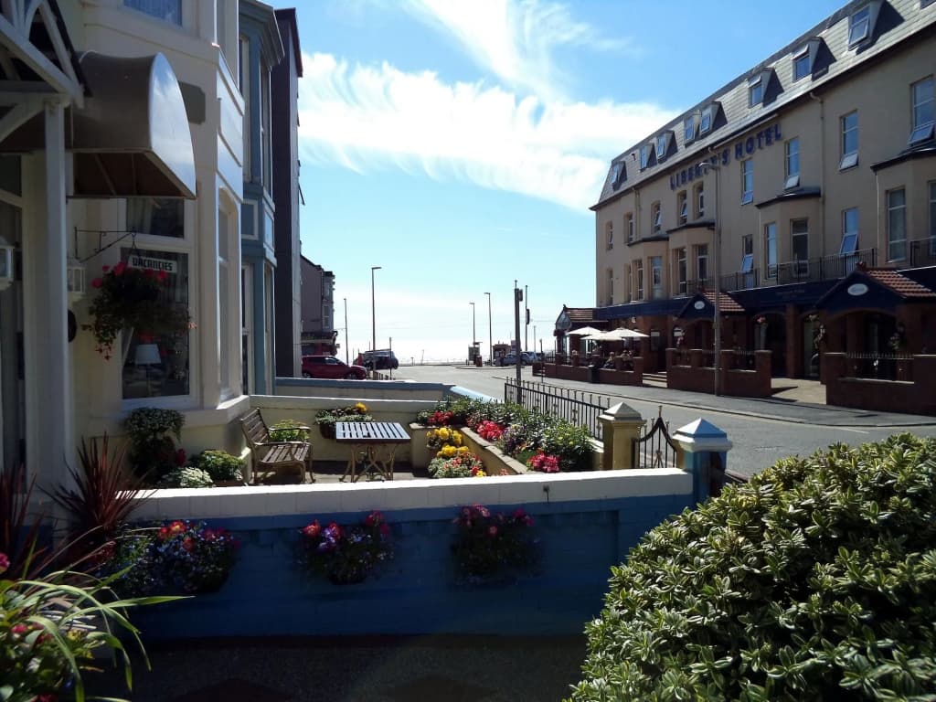 Hotel photo 12