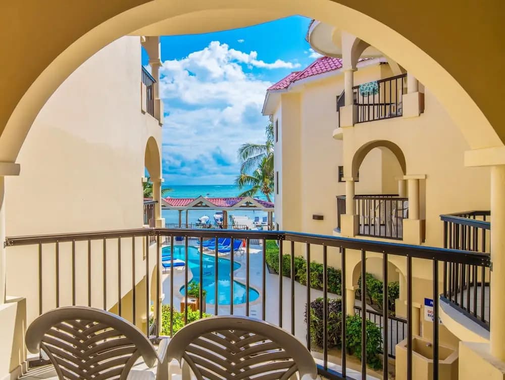 1 Bedroom Suite with balcony and with ocean view