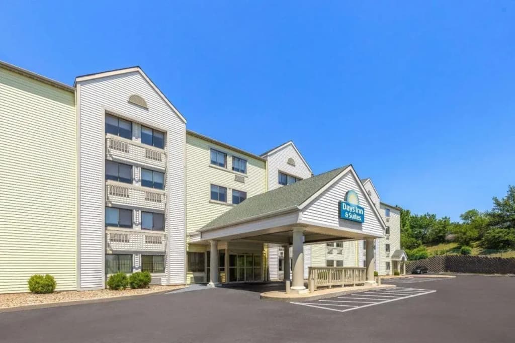 Hotel photo 1