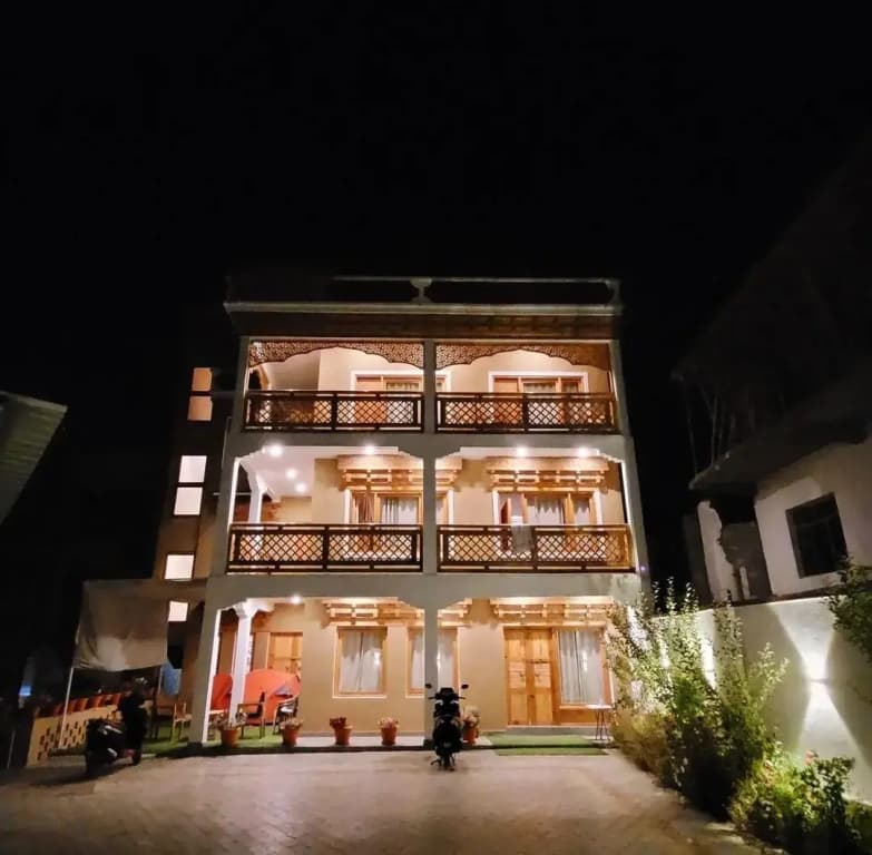 Hotel photo 1