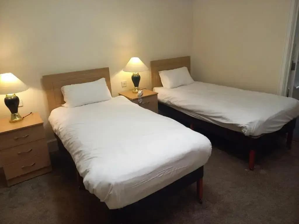 Double room twin beds