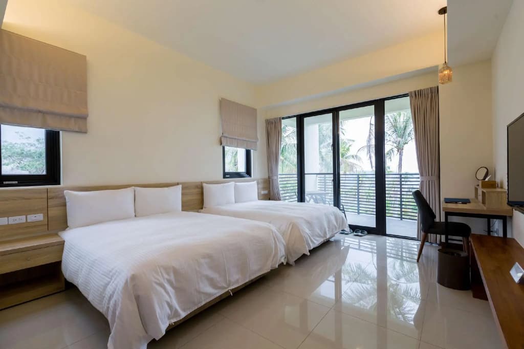 Standard Quadruple room with sea view