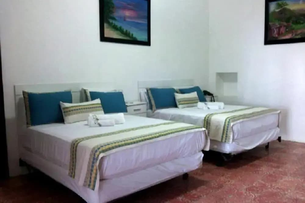 1 Bedroom Deluxe Double room full double bed