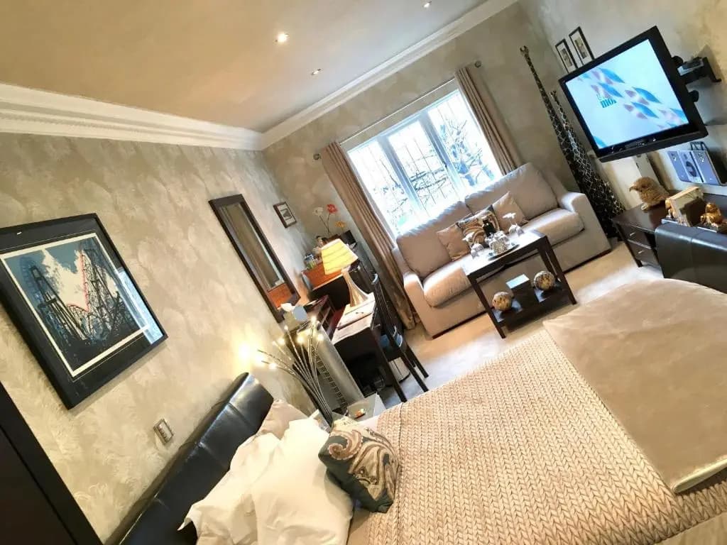Luxury room