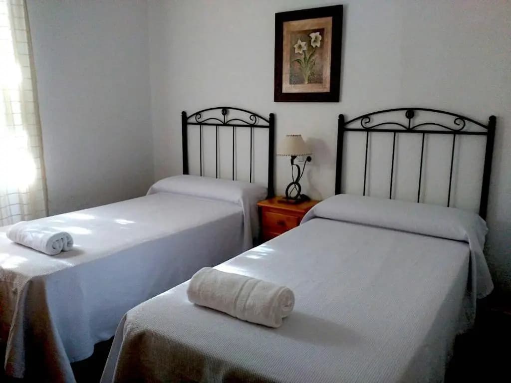 3 Bedrooms Apartment