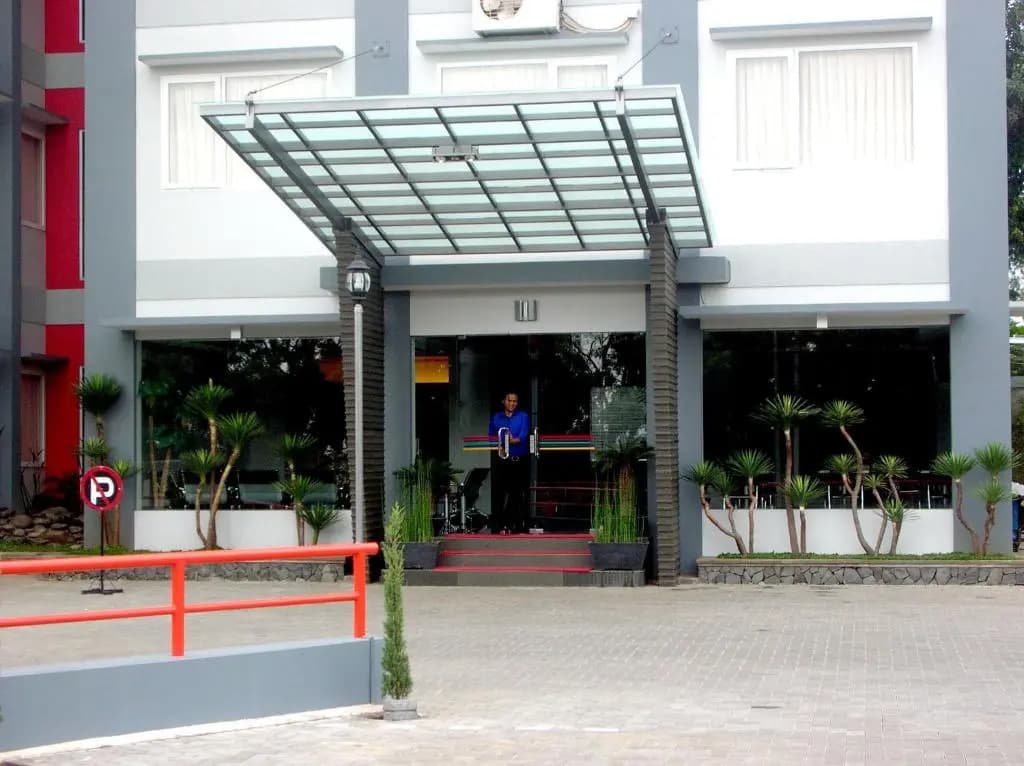 Hotel photo 1