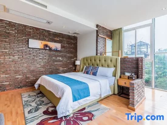 Standard room with lake view