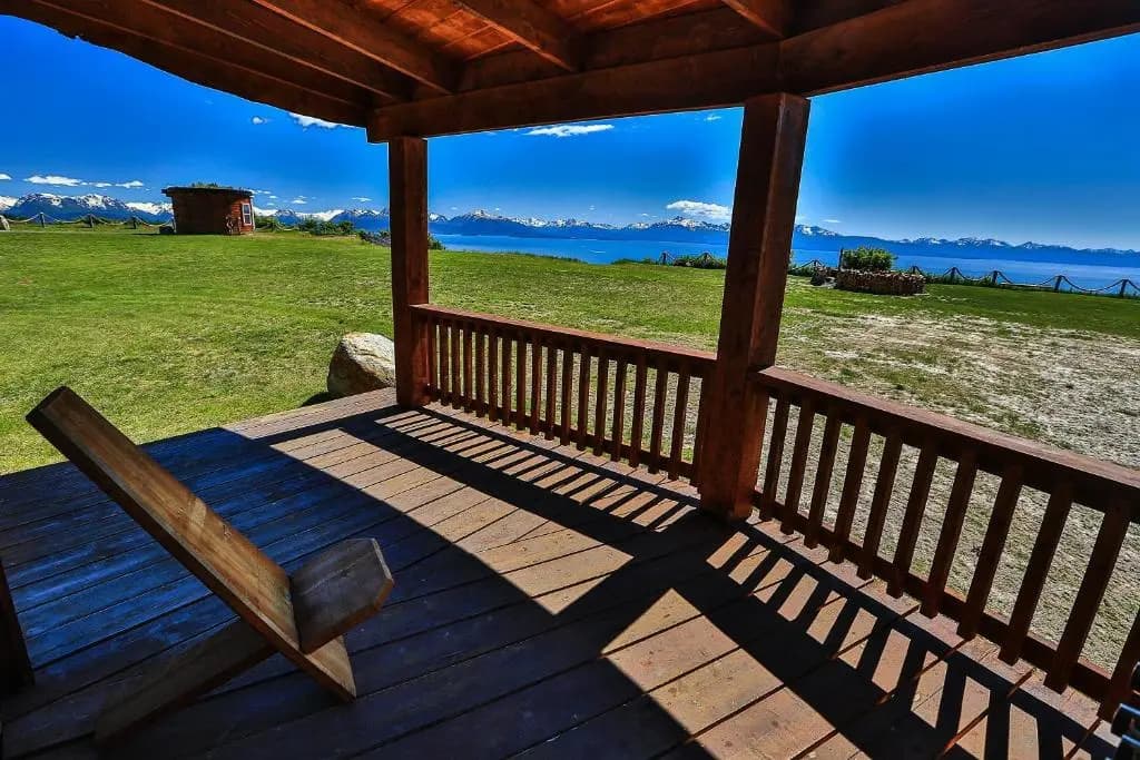 Cottage with sea view