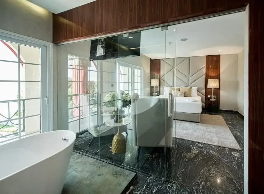 Deluxe Junior Suite