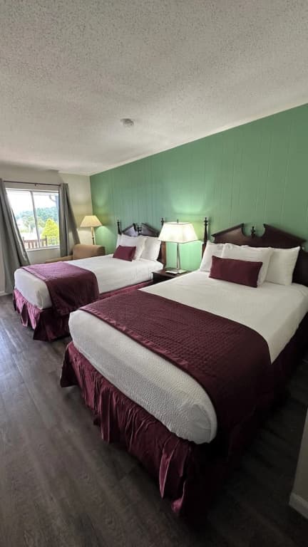 Deluxe Quadruple room