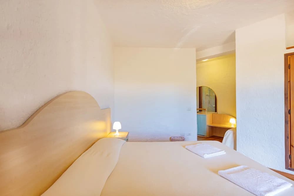 Standard Triple room with balcony