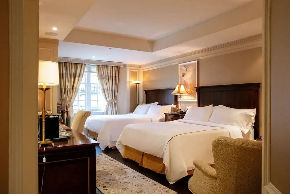Quadruple Junior Suite