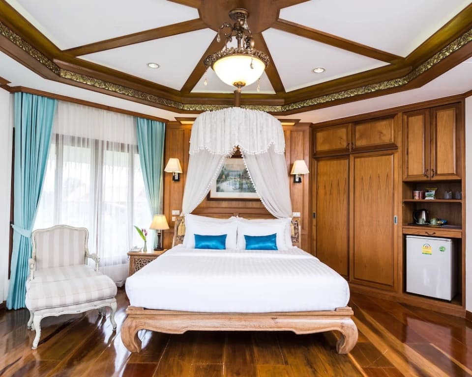 Standard Double Villa with balcony full double bed