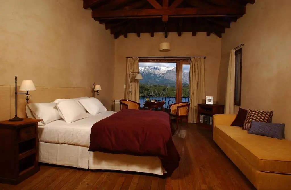 Deluxe Double room full double bed