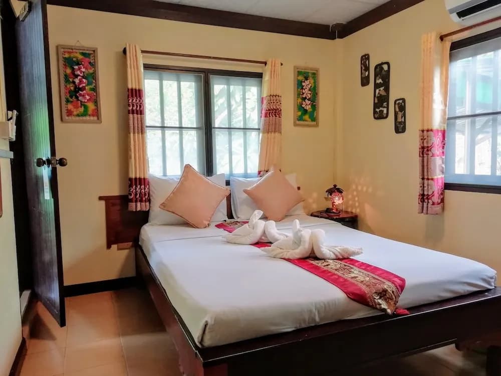 Superior Double room with balcony and with pool view full double bed