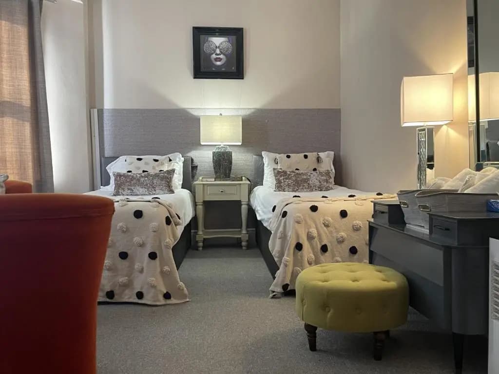 Deluxe Double room twin beds