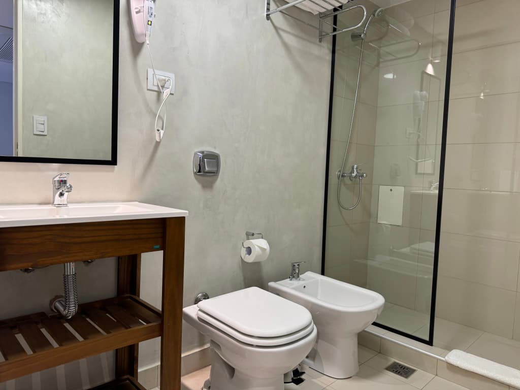 Double Suite full double bed