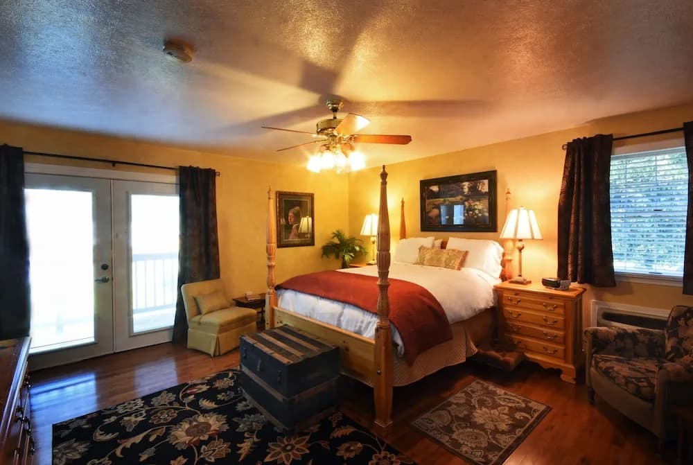 Standard Double room with balcony full double bed