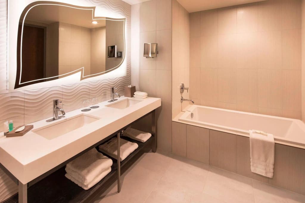 Executive Double Suite full double bed