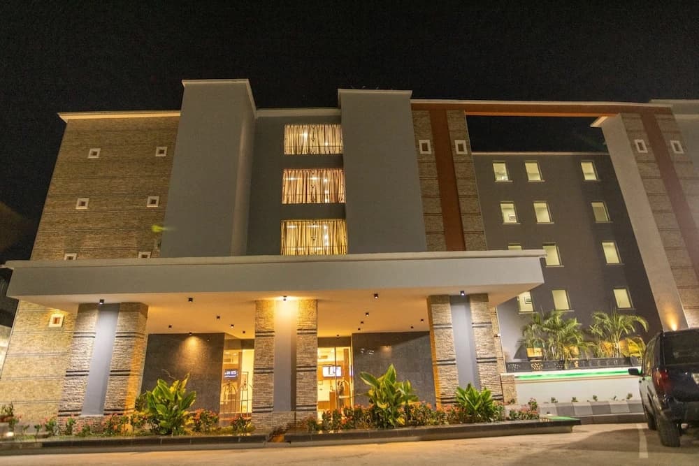 Hotel photo 1