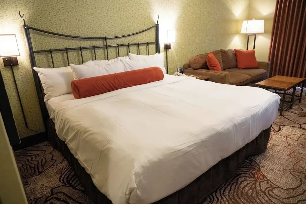 Superior Double room with balcony full double bed
