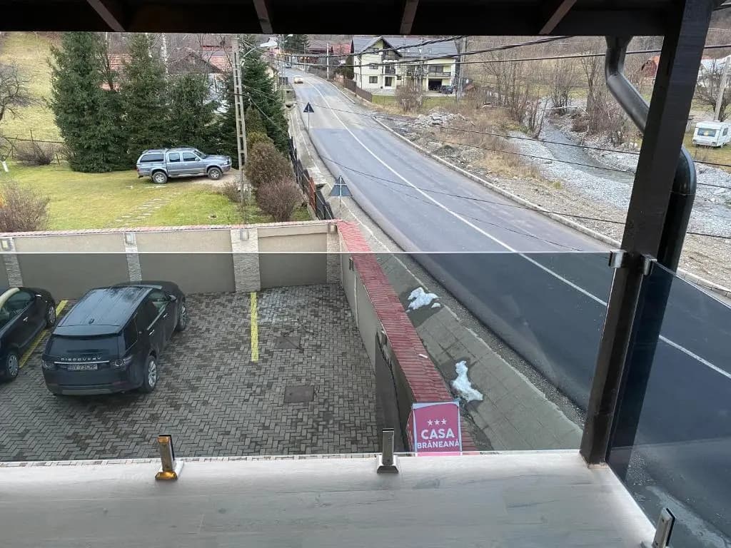 Deluxe Double room with balcony full double bed