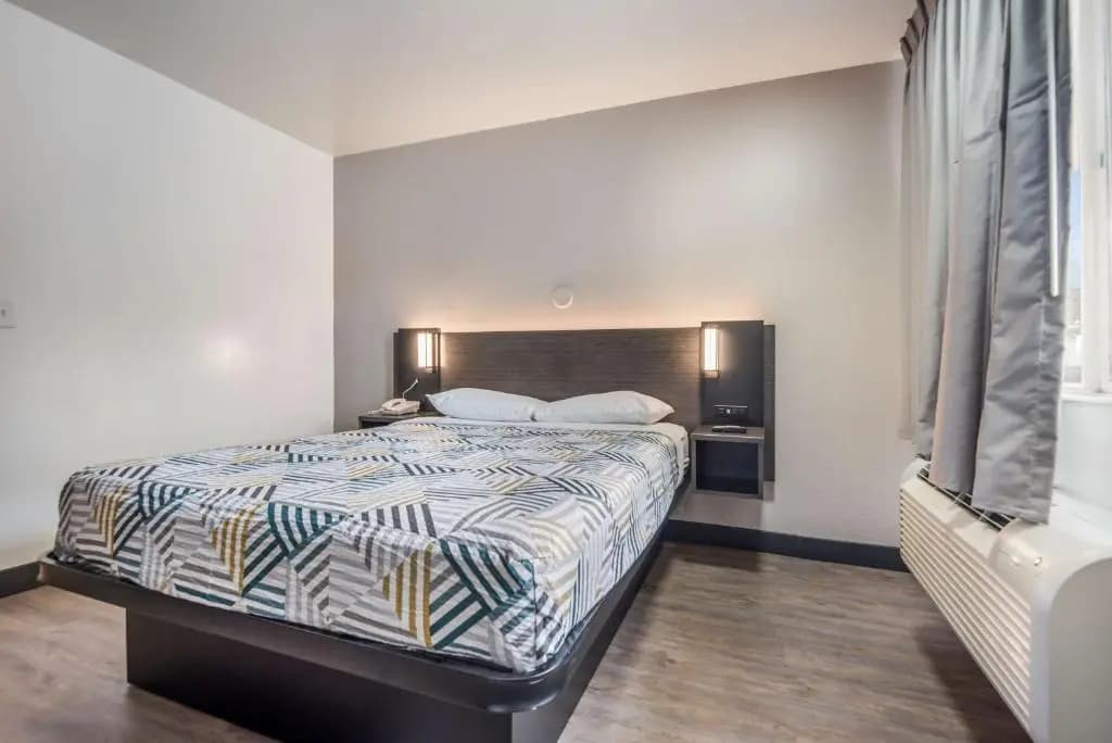 Deluxe Double room full double bed