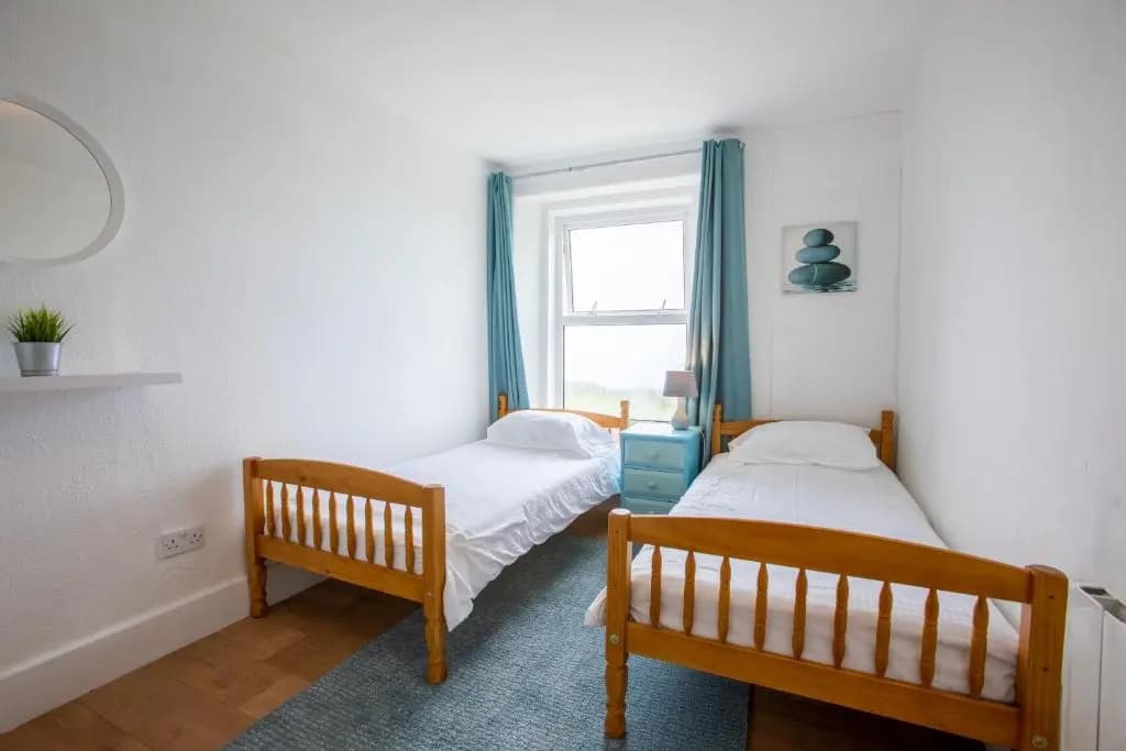 Standard Double room with sea view twin beds