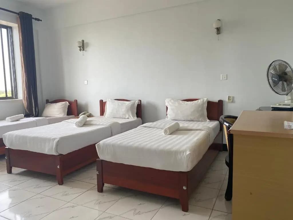 Economy Triple room