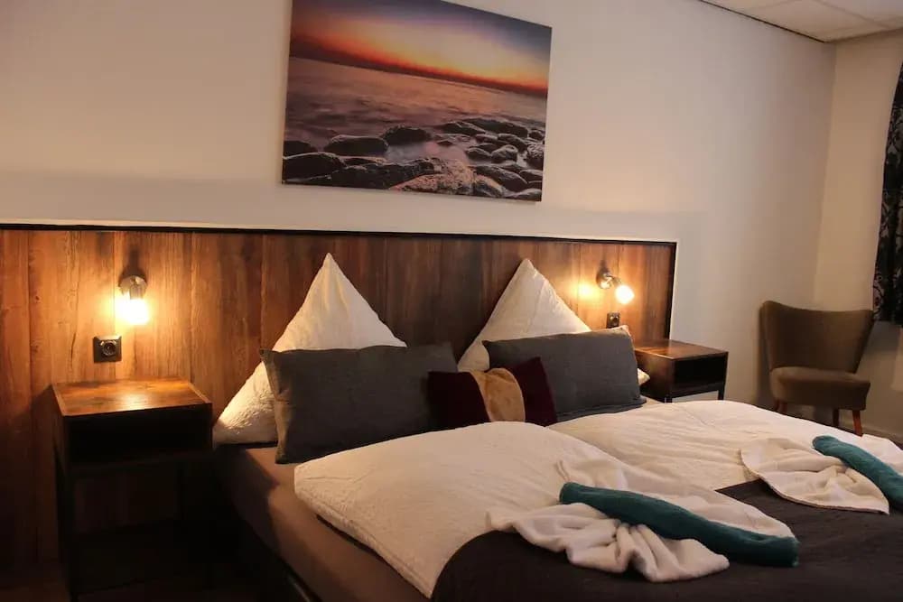 Economy Double room with balcony full double bed