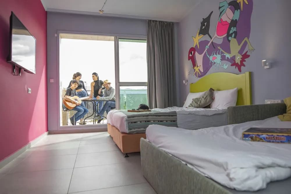 Superior Double room with balcony full double bed