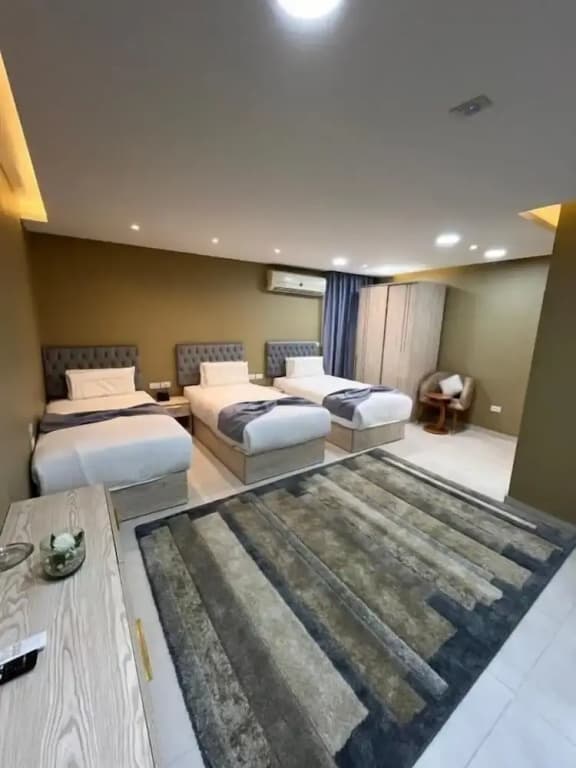 Standard Triple room