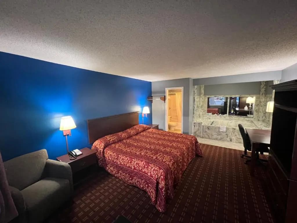 Deluxe Suite